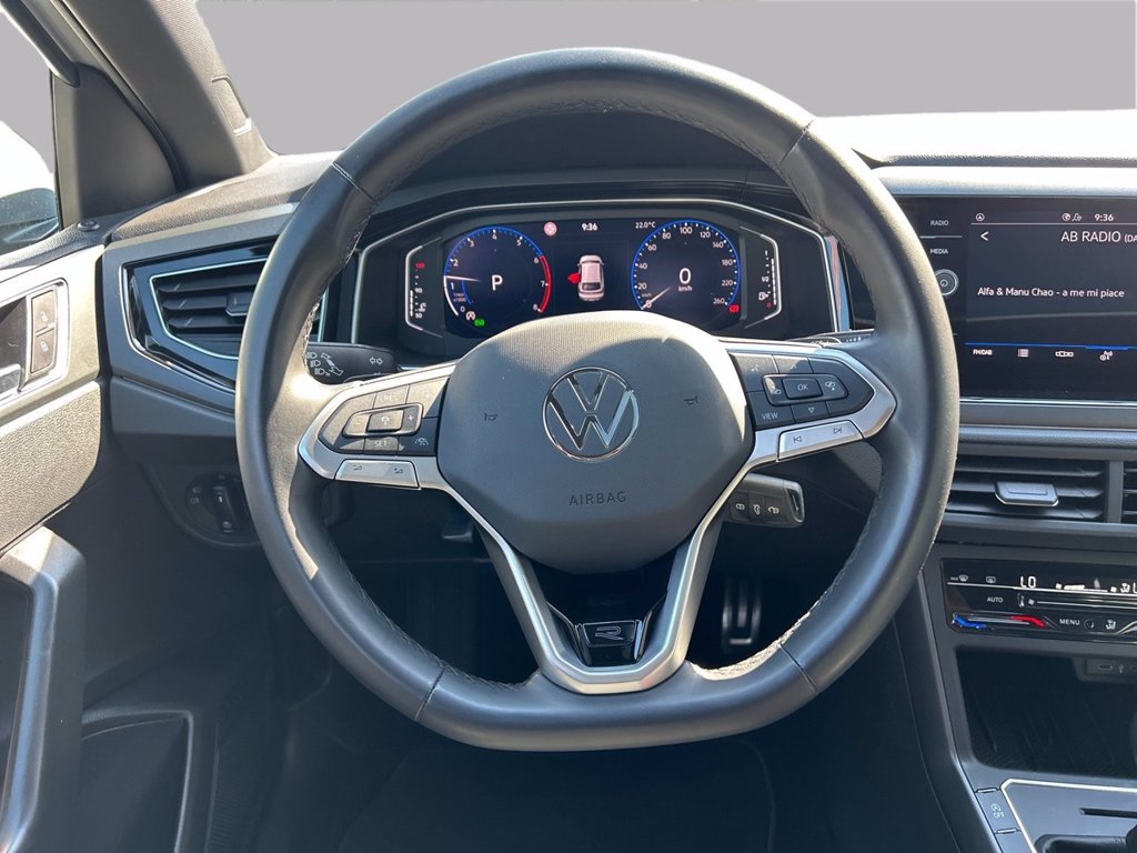 https://cdn-sm.caraffinity.it/images/vehicles/4746059/8/large