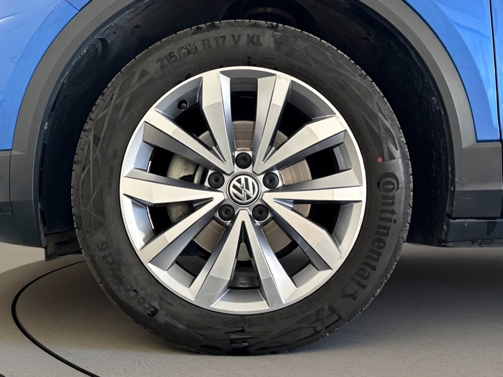 https://cdn-sm.caraffinity.it/images/vehicles/4747216/6/large