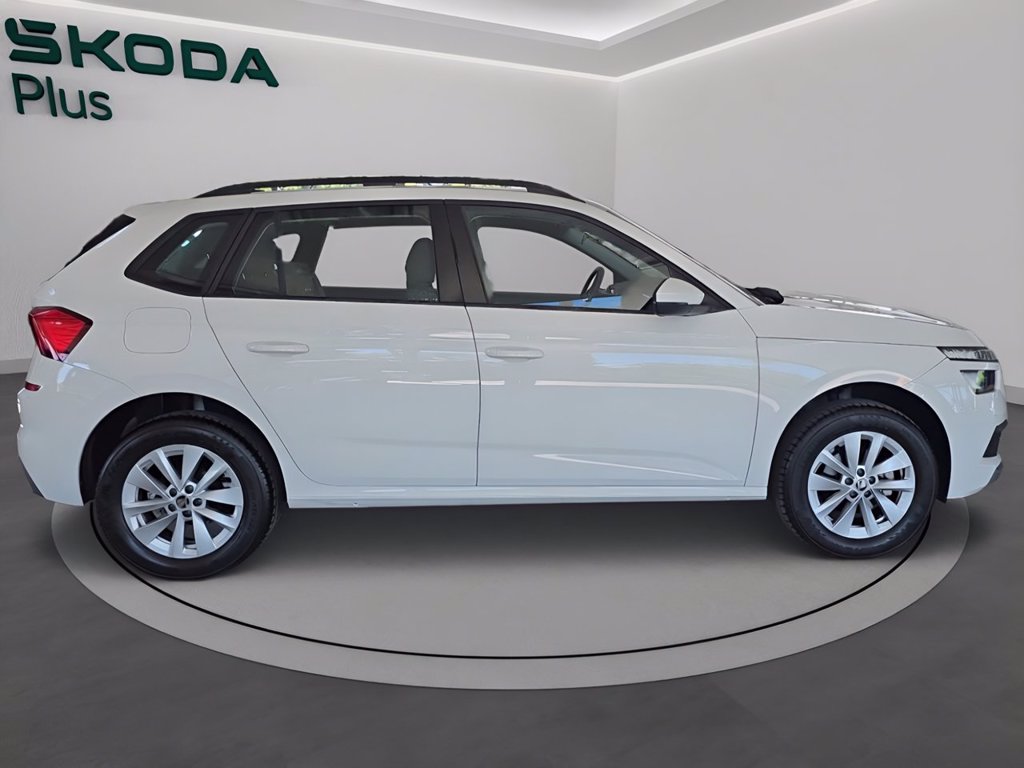 https://cdn-sm.caraffinity.it/images/vehicles/4747217/2/large