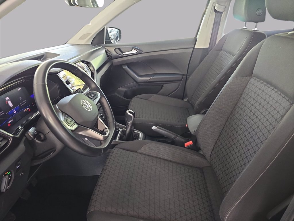 https://cdn-sm.caraffinity.it/images/vehicles/4747219/7/large