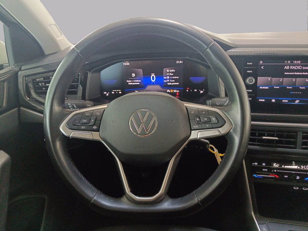 https://cdn-sm.caraffinity.it/images/vehicles/4748255/7/large