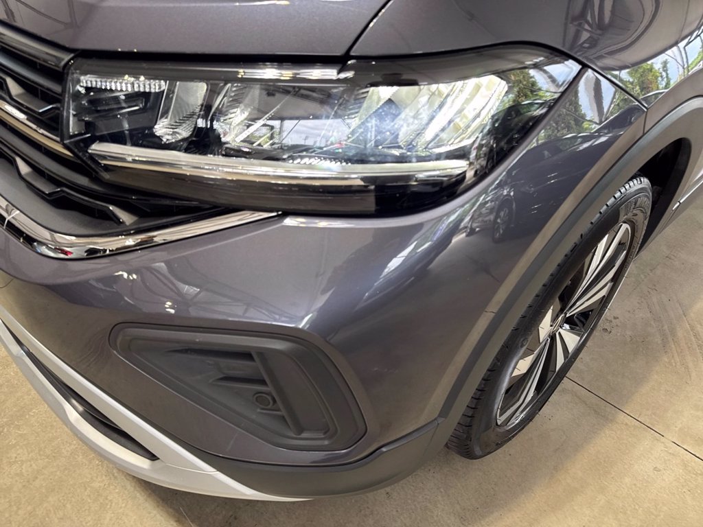 https://cdn-sm.caraffinity.it/images/vehicles/4748256/5/large