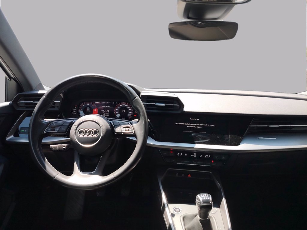 https://cdn-sm.caraffinity.it/images/vehicles/4748606/7/large