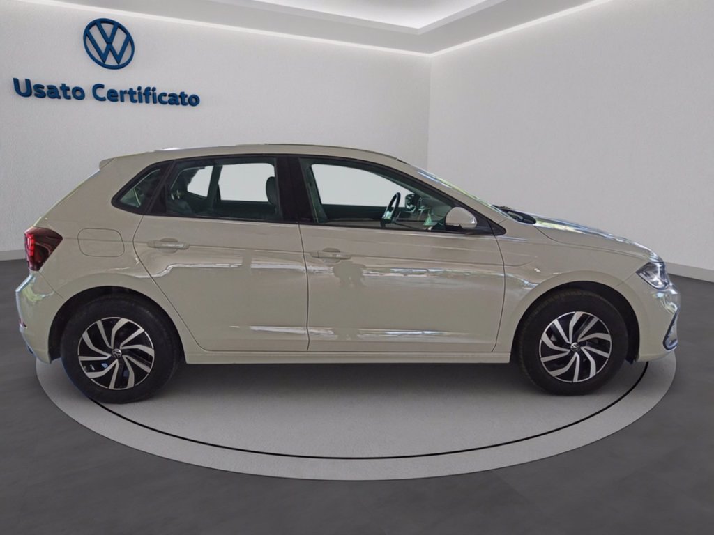 https://cdn-sm.caraffinity.it/images/vehicles/4748972/2/large