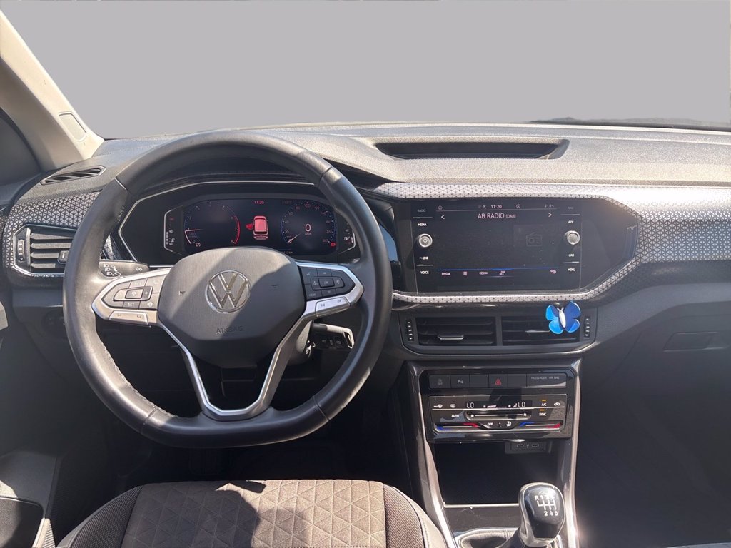 https://cdn-sm.caraffinity.it/images/vehicles/4749465/7/large