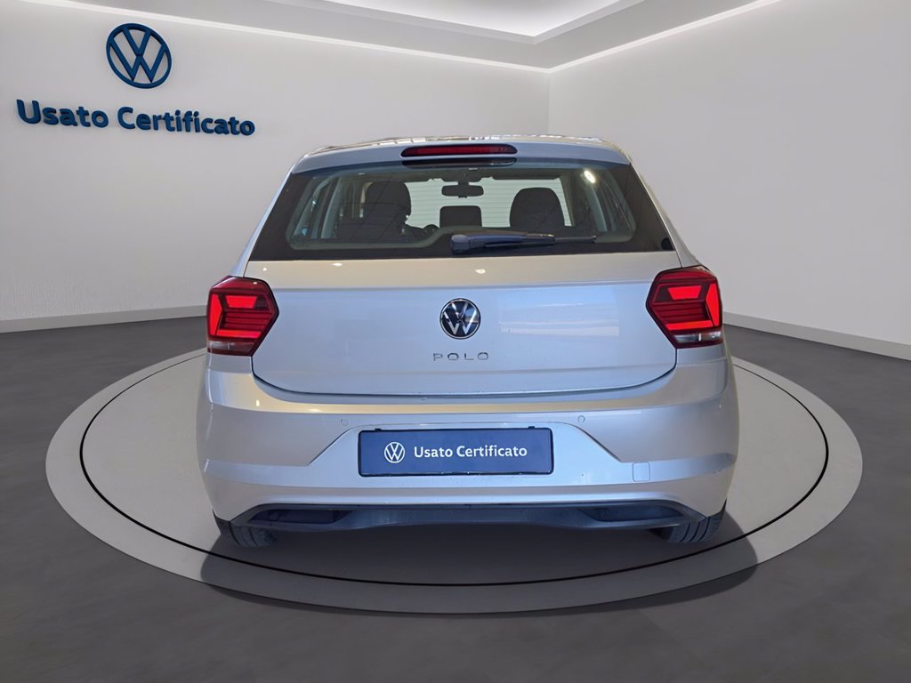 https://cdn-sm.caraffinity.it/images/vehicles/4749469/4/large