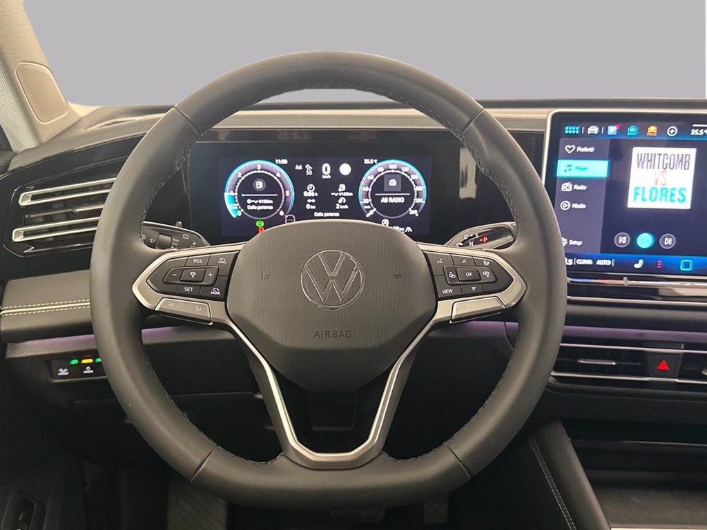 https://cdn-sm.caraffinity.it/images/vehicles/4749487/8/large