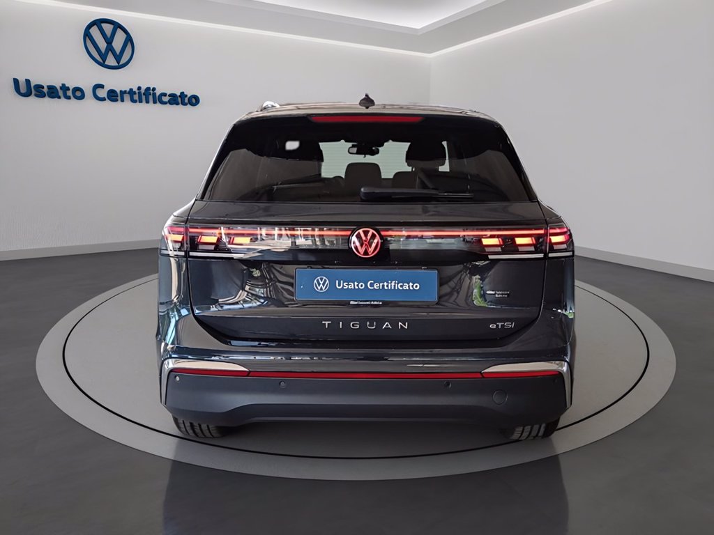 https://cdn-sm.caraffinity.it/images/vehicles/4749493/4/large