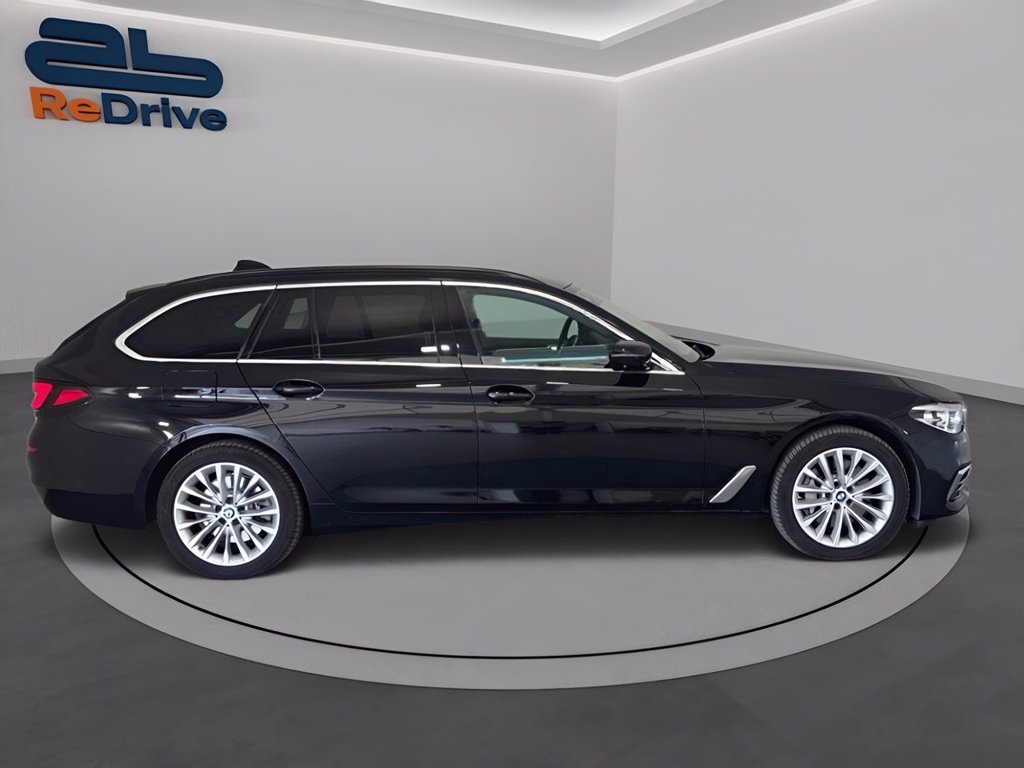 https://cdn-sm.caraffinity.it/images/vehicles/4749949/2/large