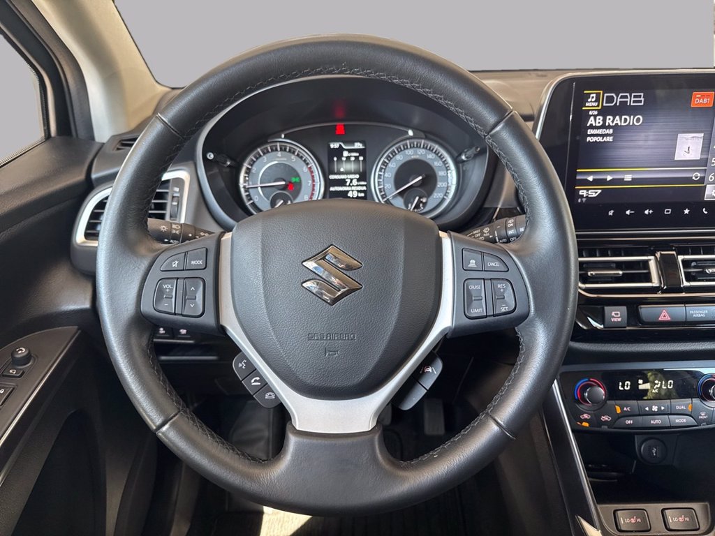https://cdn-sm.caraffinity.it/images/vehicles/4750701/8/large
