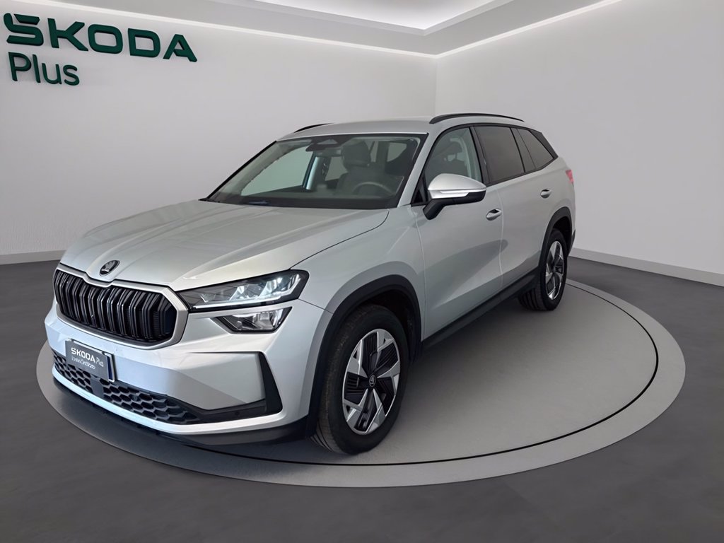https://cdn-sm.caraffinity.it/images/vehicles/4750704/0/large?format=jpeg