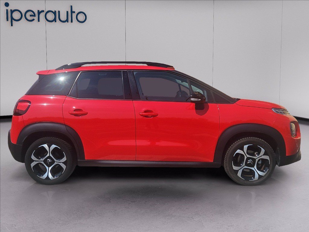 https://cdn-sm.caraffinity.it/images/vehicles/4750931/5/large