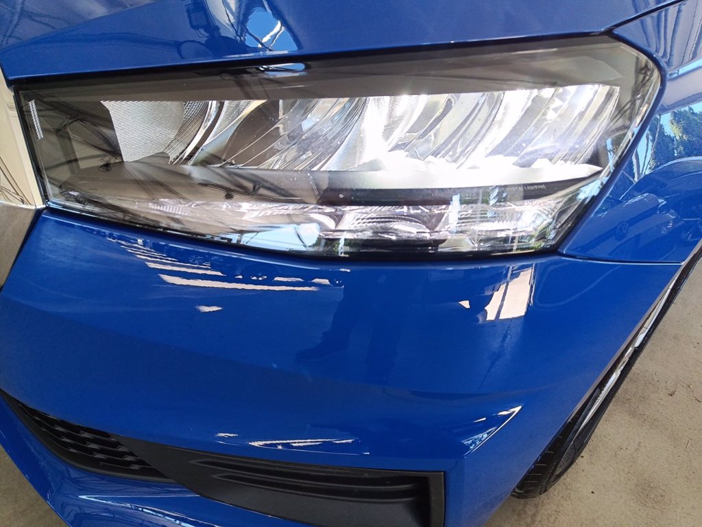 https://cdn-sm.caraffinity.it/images/vehicles/4751368/5/large