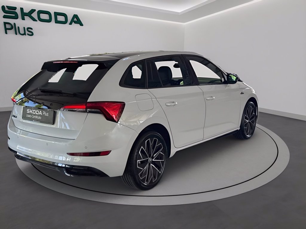 https://cdn-sm.caraffinity.it/images/vehicles/4751370/3/large