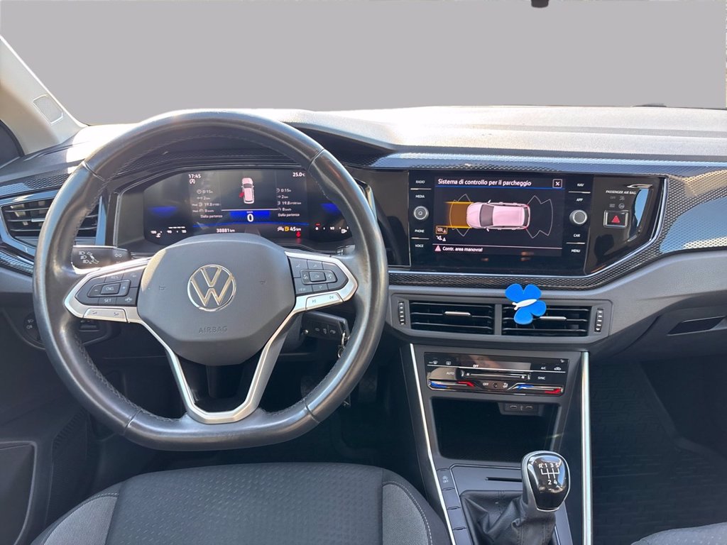 https://cdn-sm.caraffinity.it/images/vehicles/4751372/7/large