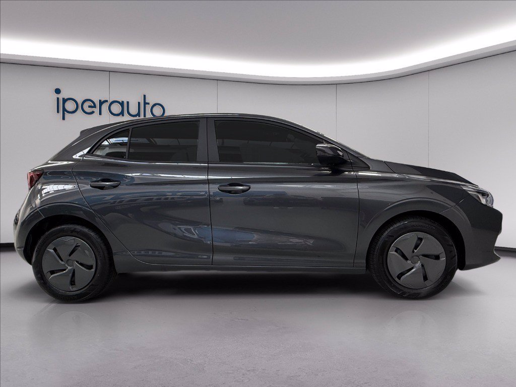 https://cdn-sm.caraffinity.it/images/vehicles/4751705/5/large