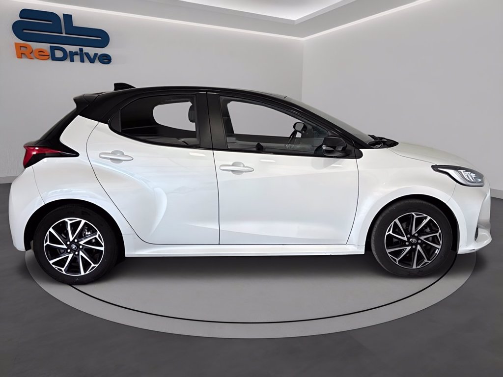 https://cdn-sm.caraffinity.it/images/vehicles/4751904/2/large