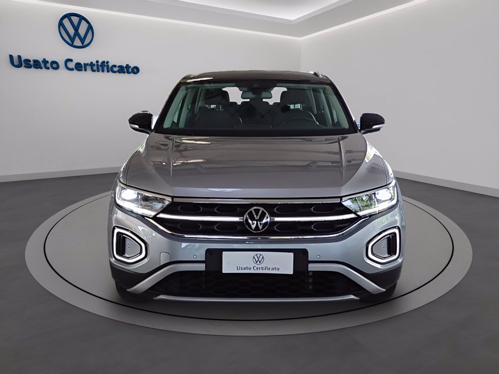 https://cdn-sm.caraffinity.it/images/vehicles/4751905/1/large