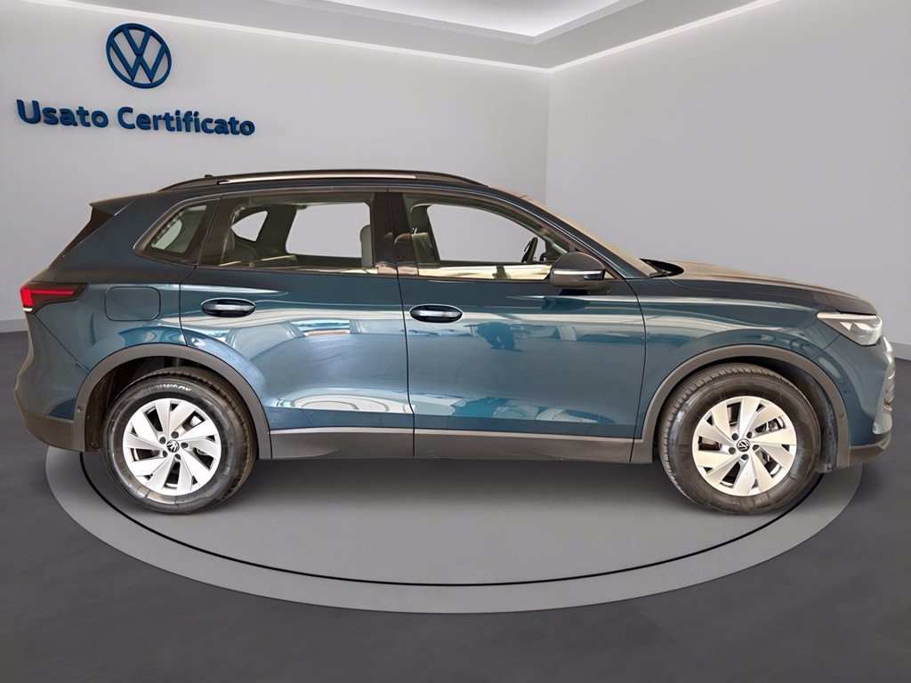 https://cdn-sm.caraffinity.it/images/vehicles/4751906/2/large