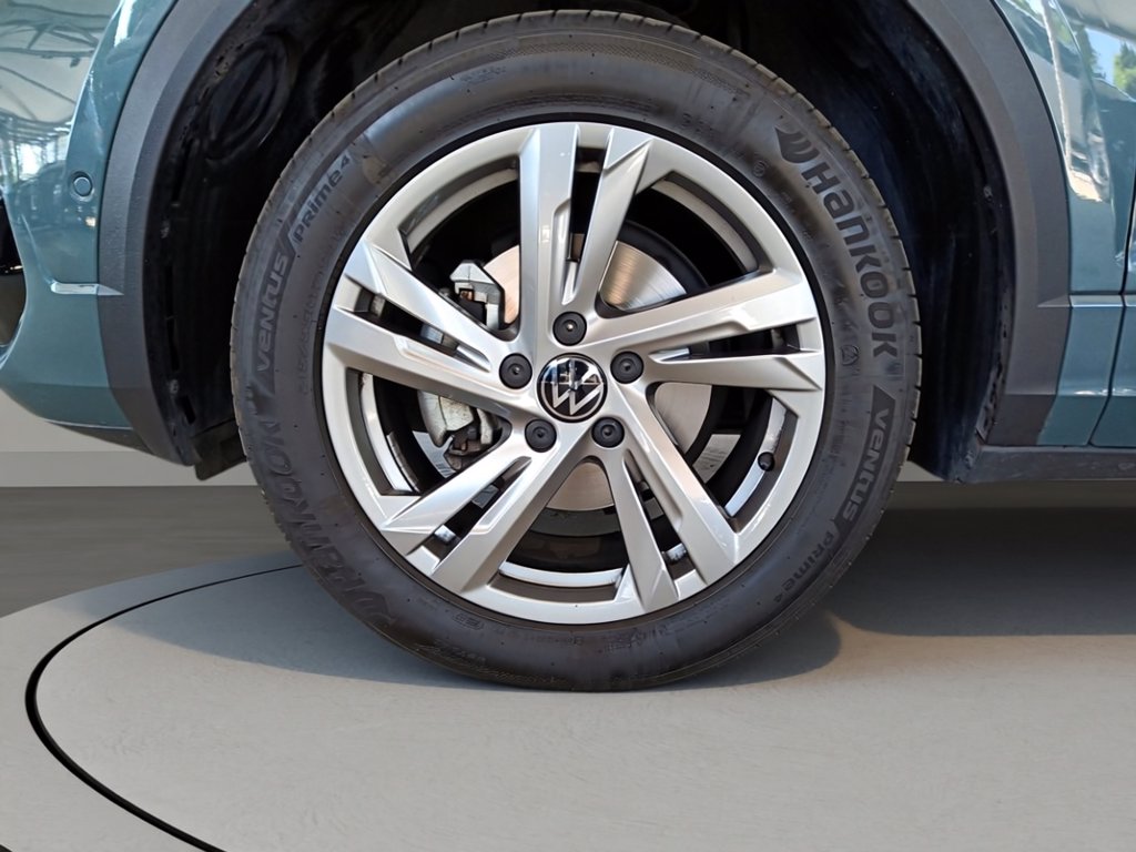 https://cdn-sm.caraffinity.it/images/vehicles/4752593/6/large