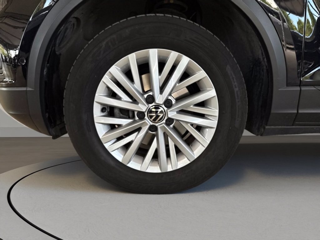 https://cdn-sm.caraffinity.it/images/vehicles/4752594/6/large