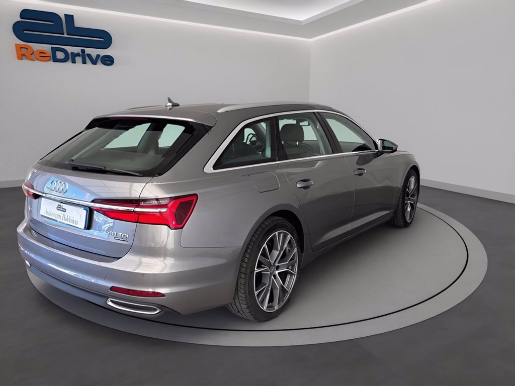 https://cdn-sm.caraffinity.it/images/vehicles/4752595/3/large