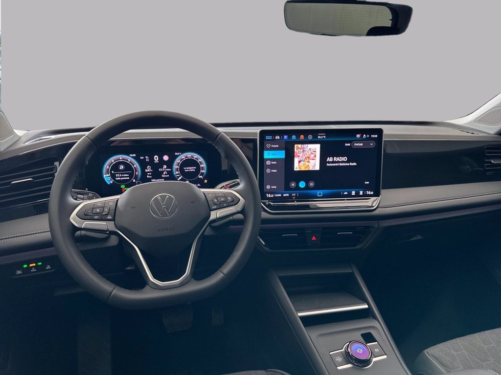 https://cdn-sm.caraffinity.it/images/vehicles/4752597/7/large