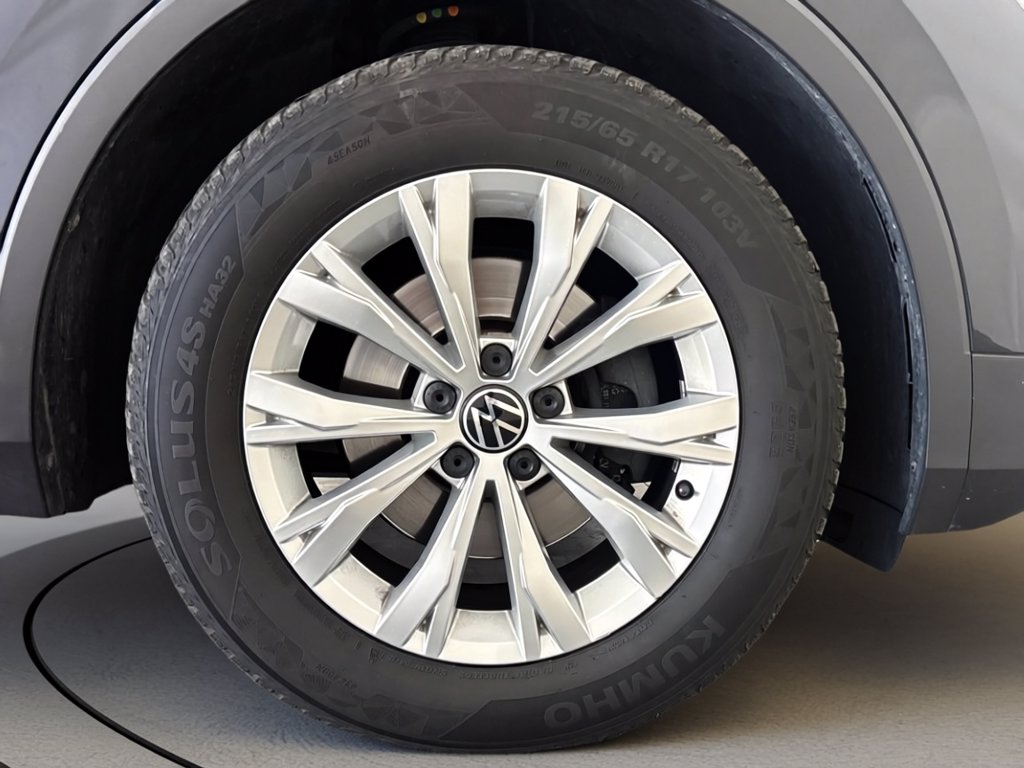 https://cdn-sm.caraffinity.it/images/vehicles/4753498/6/large