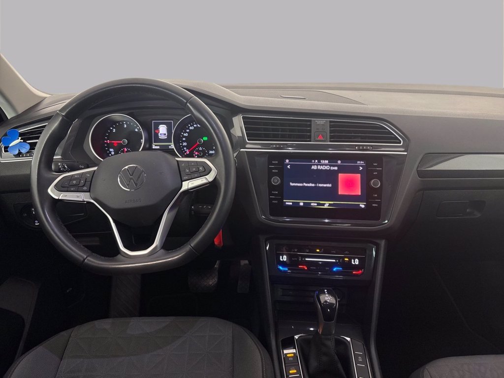 https://cdn-sm.caraffinity.it/images/vehicles/4753498/7/large