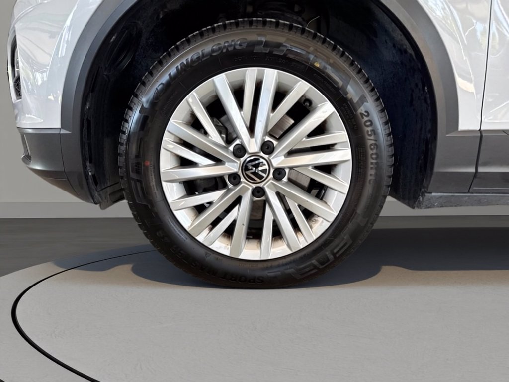 https://cdn-sm.caraffinity.it/images/vehicles/4753500/6/large