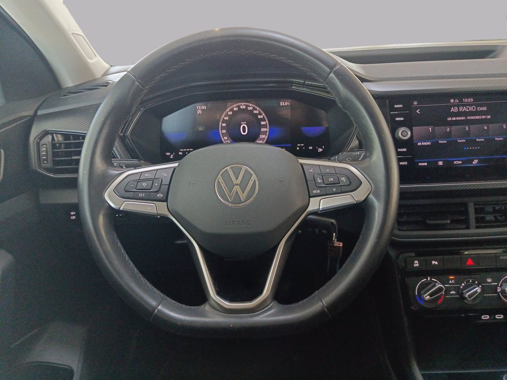 https://cdn-sm.caraffinity.it/images/vehicles/4754338/8/large