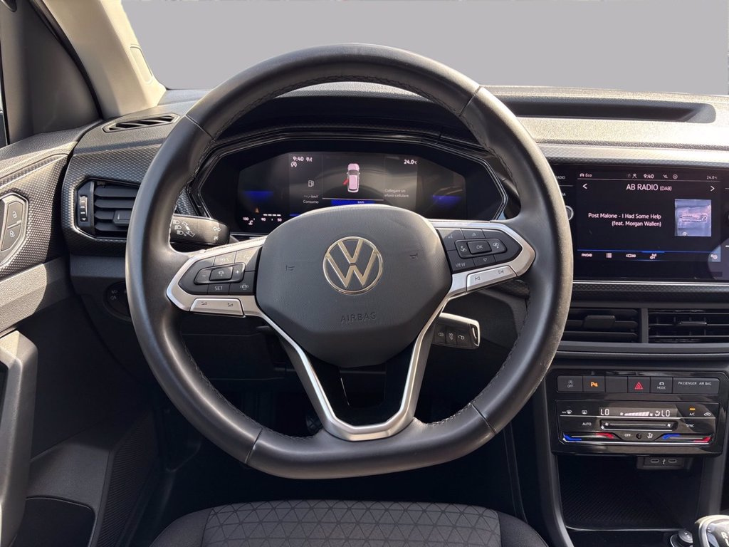 https://cdn-sm.caraffinity.it/images/vehicles/4755000/8/large