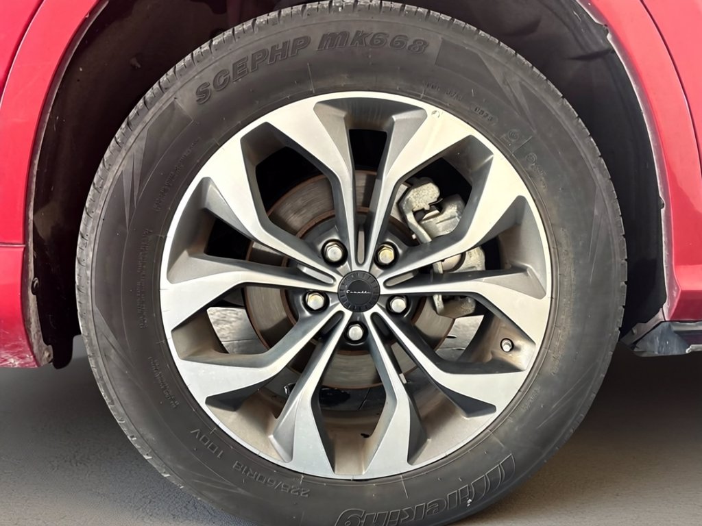https://cdn-sm.caraffinity.it/images/vehicles/4755762/6/large