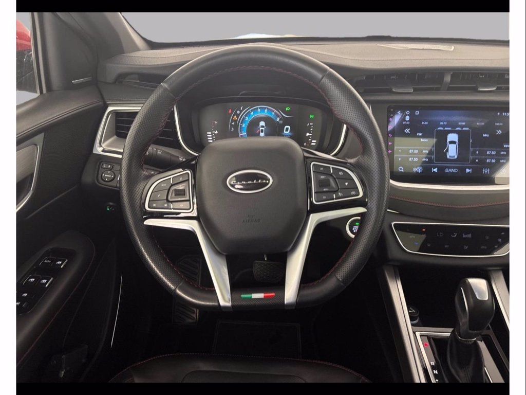 https://cdn-sm.caraffinity.it/images/vehicles/4755762/8/large