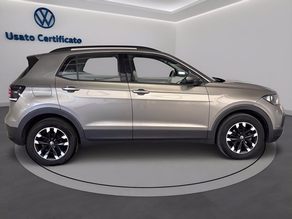 https://cdn-sm.caraffinity.it/images/vehicles/4756888/2/large