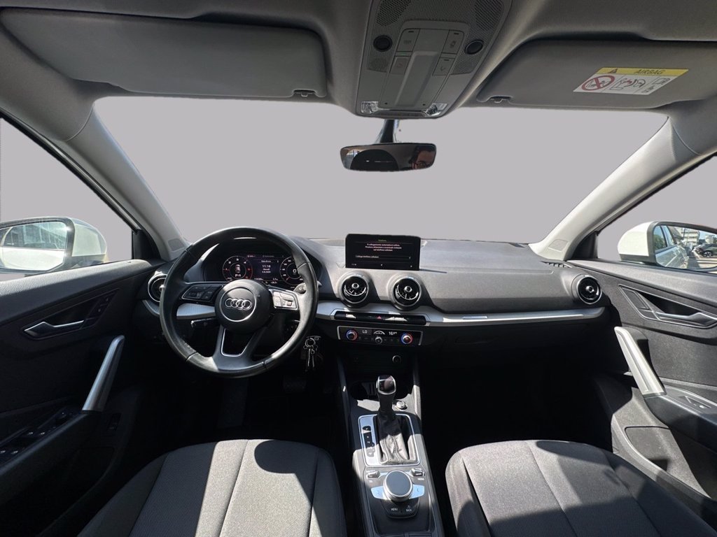 https://cdn-sm.caraffinity.it/images/vehicles/4761643/7/large