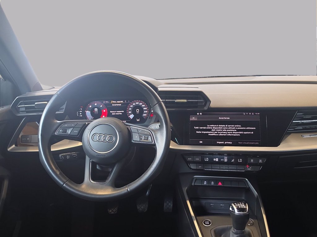 https://cdn-sm.caraffinity.it/images/vehicles/4765460/7/large