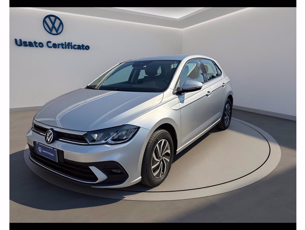 https://cdn-sm.caraffinity.it/images/vehicles/4765462/0/large?format=jpeg
