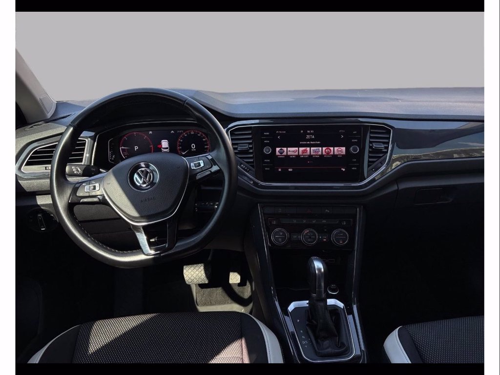 https://cdn-sm.caraffinity.it/images/vehicles/4765468/7/large
