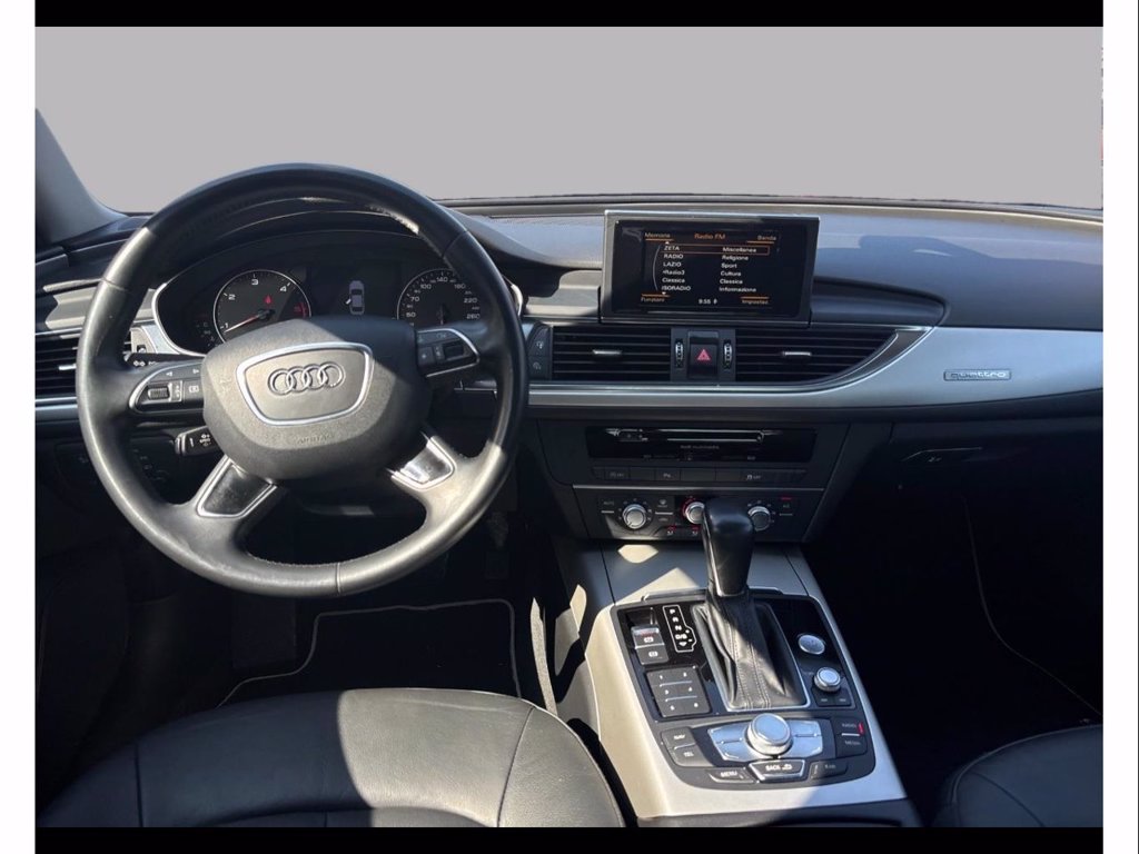 https://cdn-sm.caraffinity.it/images/vehicles/4765469/5/large