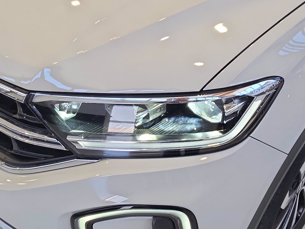 https://cdn-sm.caraffinity.it/images/vehicles/4765973/5/large