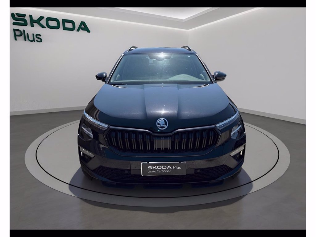 https://cdn-sm.caraffinity.it/images/vehicles/4766741/1/large