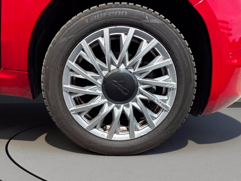 https://cdn-sm.caraffinity.it/images/vehicles/4768011/5/large