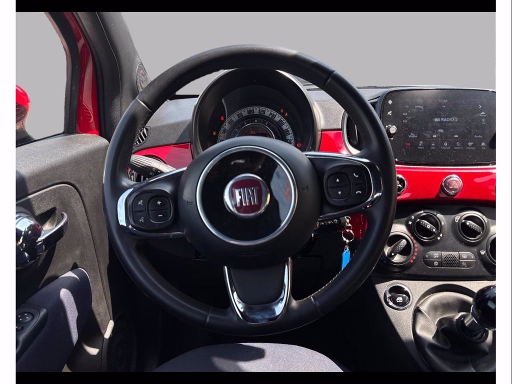 https://cdn-sm.caraffinity.it/images/vehicles/4768011/7/large