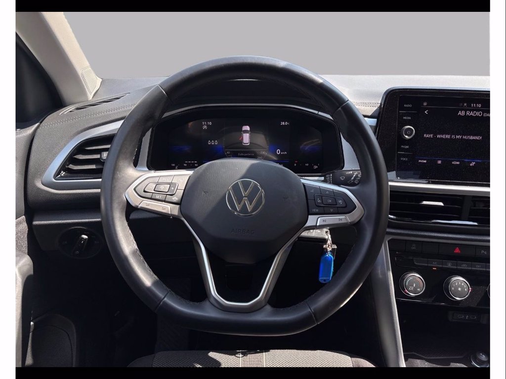https://cdn-sm.caraffinity.it/images/vehicles/4768443/8/large