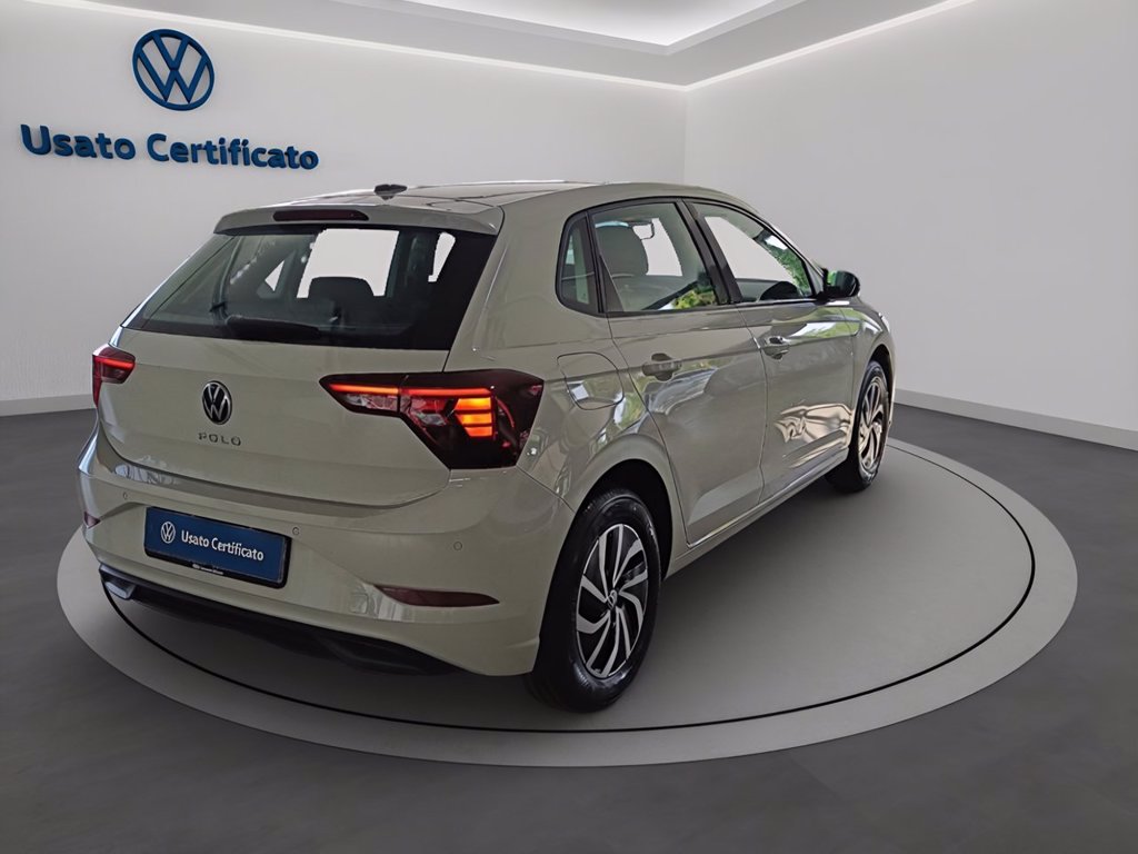 https://cdn-sm.caraffinity.it/images/vehicles/4769580/2/large