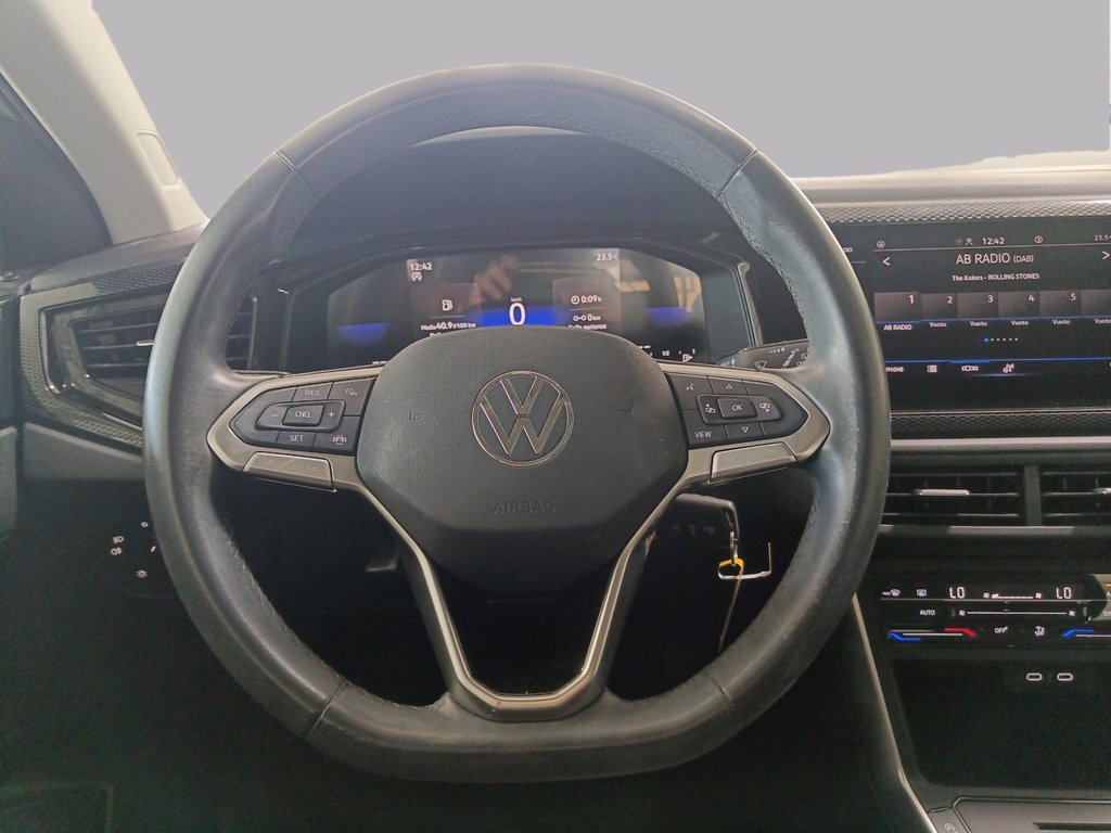 https://cdn-sm.caraffinity.it/images/vehicles/4769580/6/large