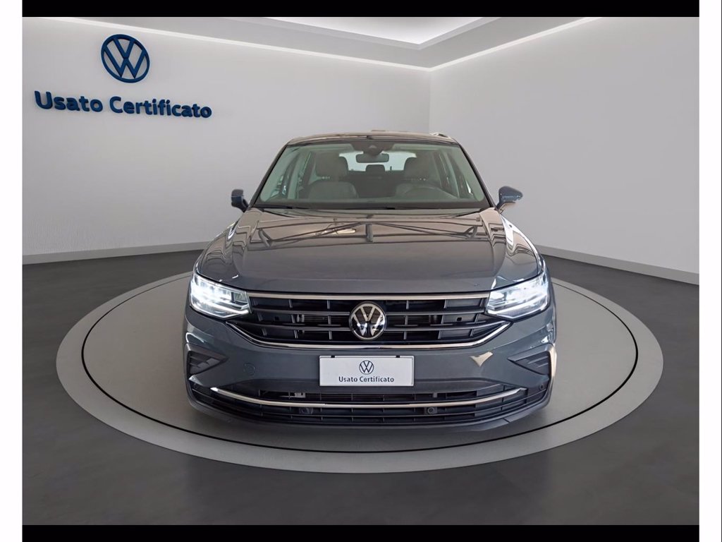 https://cdn-sm.caraffinity.it/images/vehicles/4770915/1/large