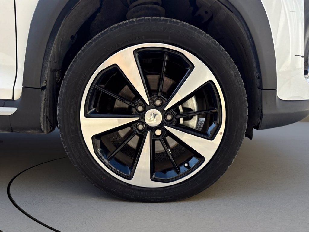 https://cdn-sm.caraffinity.it/images/vehicles/4770923/6/large