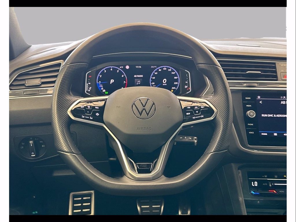 https://cdn-sm.caraffinity.it/images/vehicles/4771335/8/large